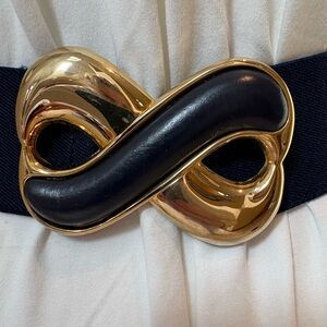 Amazing Day-Lor 1980’s Belt Navy Blue Gold Swirl Blue Elastic 2”+ Wide 30”-36”